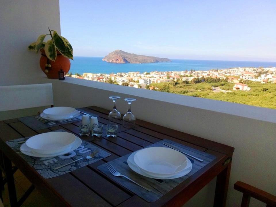Thea Apartment Agia Marina Eksteriør billede