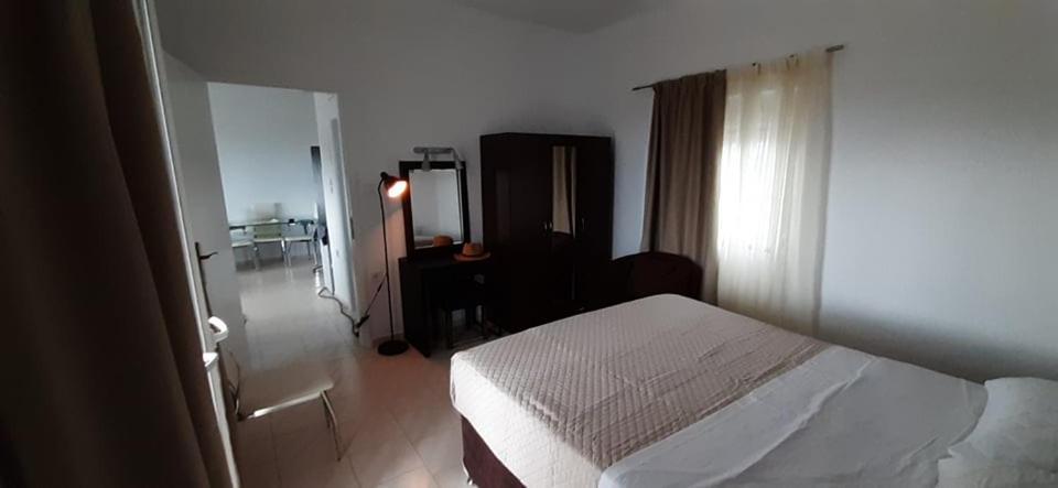 Thea Apartment Agia Marina Eksteriør billede