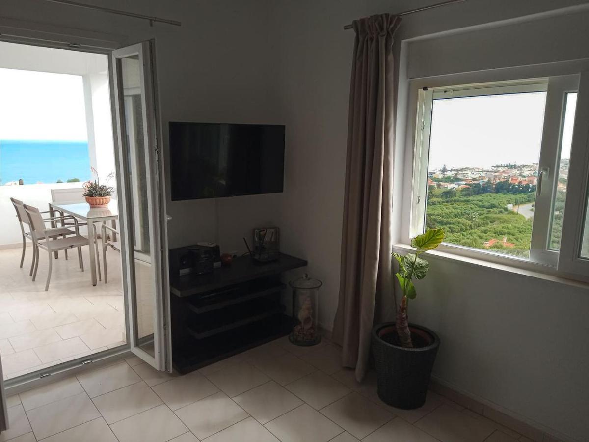 Thea Apartment Agia Marina Eksteriør billede