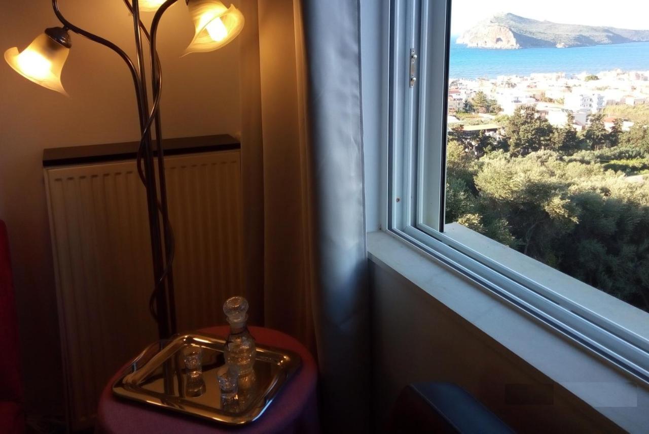 Thea Apartment Agia Marina Eksteriør billede